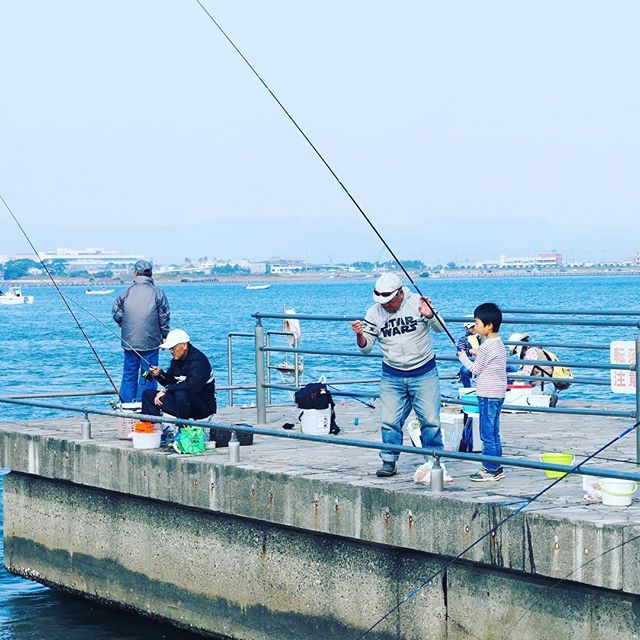 海釣りデビュー。釣り店のおっちゃんに教えてもらいました。#浜名湖 #海釣り (Instagram)